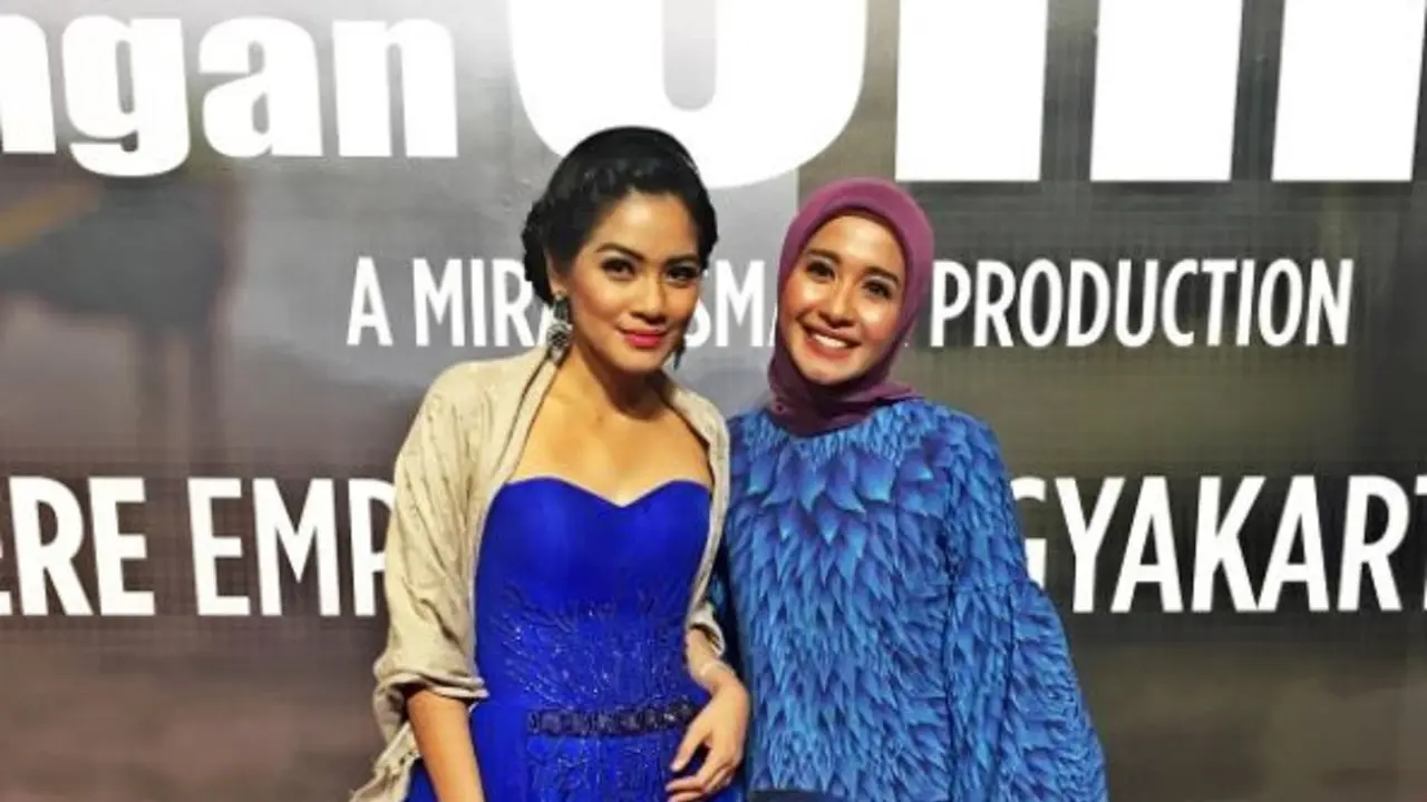 [Bintang] Laudya Cynthia Bella dan Titi Kamal