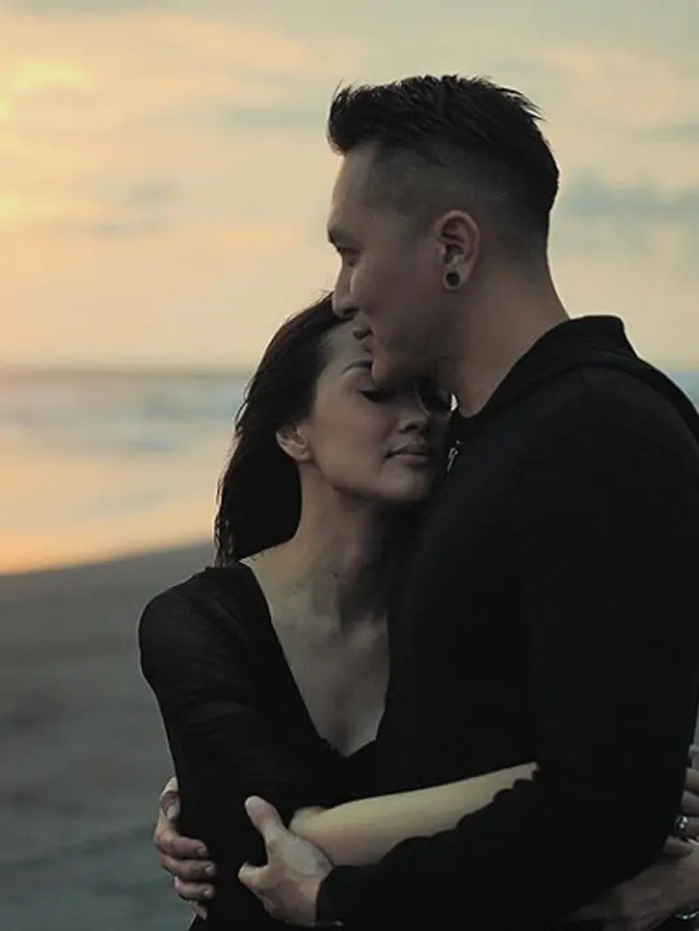 Demian Aditya dan Sara Wijayanto