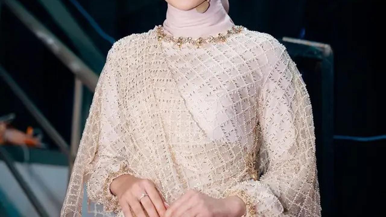 6 Pilihan Model Dress Bridesmaid Hijab 2025, Bikin Tampilanmu Sempurna Saat Mendampingi Pengantin