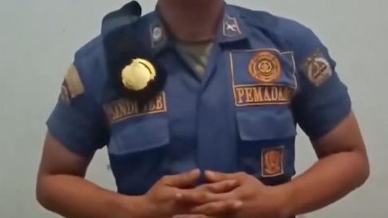 Petugas Damkar Tanggapi Wakil Wali Kota Depok<br>