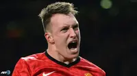 Phil Jones: MU Harus Bangkit