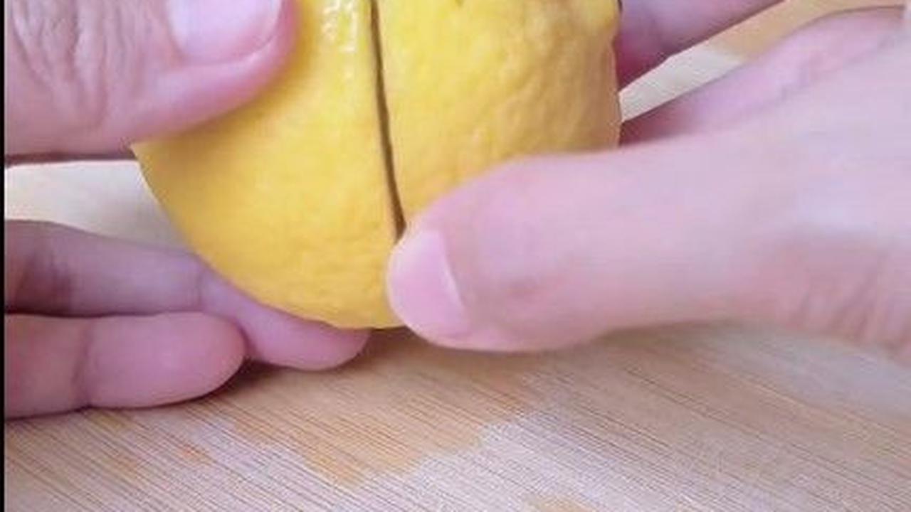 Tempel 2 Sisa Bagian Lemon