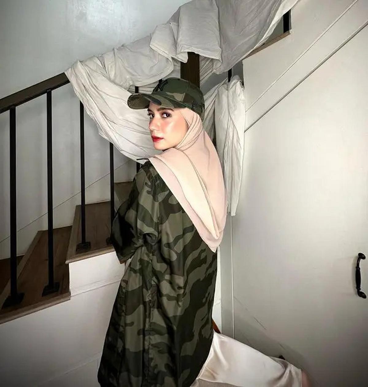 6 Pilihan Padu Padan Topi untuk Hijabers agar Lebih Stylish