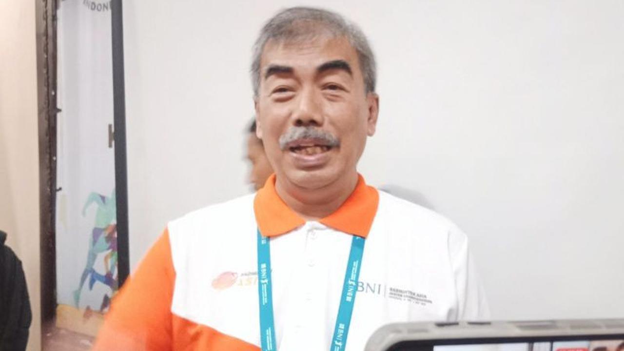 "Korban mengalami jatuh pingsan di area pertandingan bulu tangkis," ucap Broto.<br>