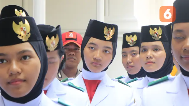 Paskibraka, Paskibraka 2019, Paskibraka Nasional 2019, Pembawa Baki 2019, Pembawa Baki Paskibraka Nasional 2019, Salma El Mutafaqqiha Putri Achzaabi