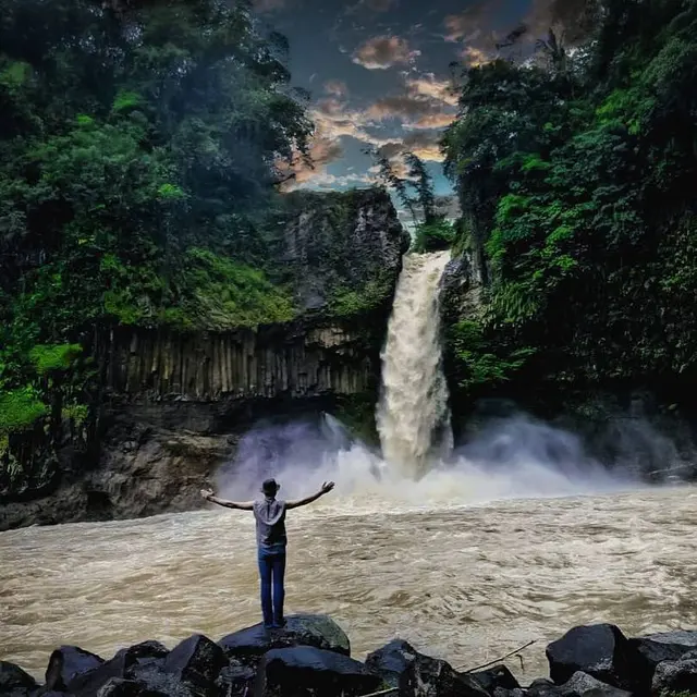 Curug Lontar.