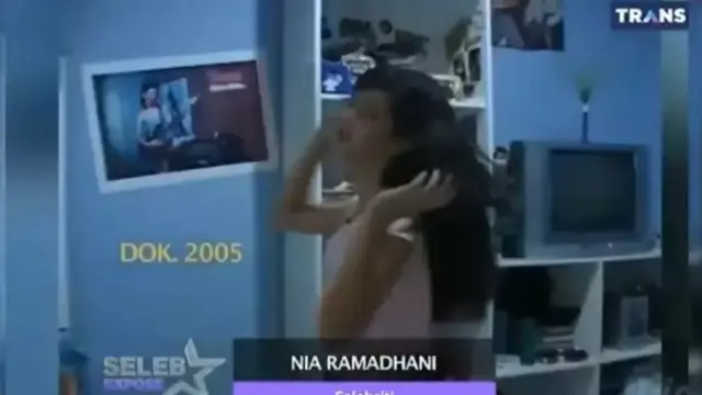 Nia Ramadhani dan kamarnya dulu (YouTube/Ribka Theresia Sirait)