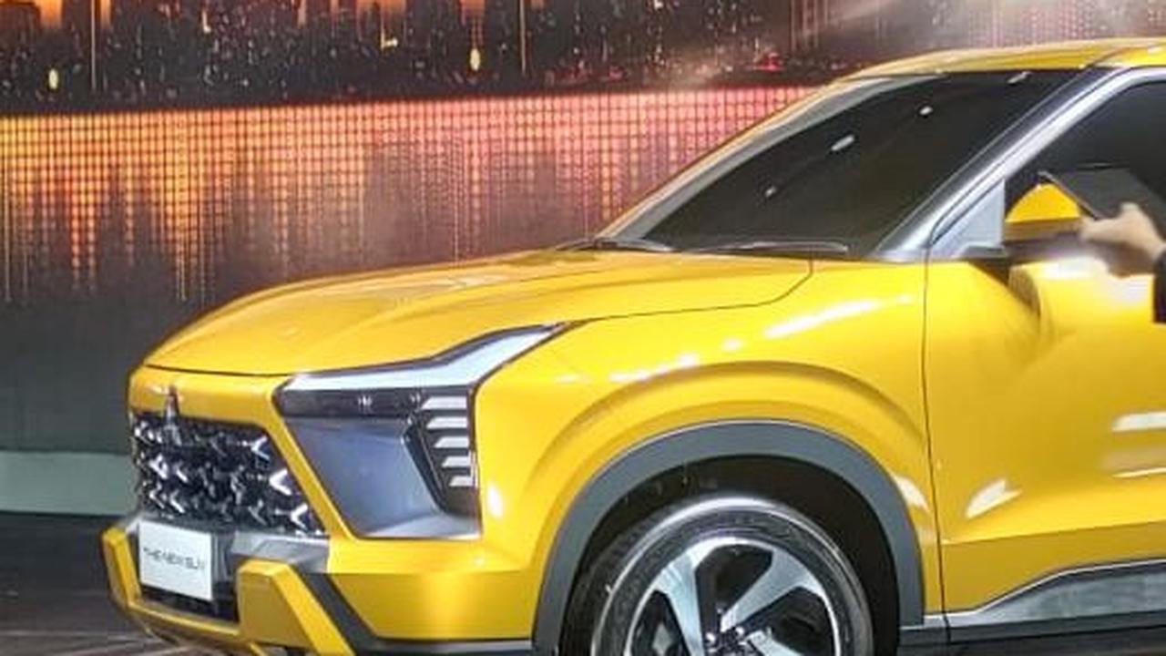 Ground clearance 222 mm,  tertinggi di kelas compact SUV Indonesia. 

Watanabe-san mengatakan ini salah satu keunggulan New SUV Mitsubishi dibandingkan model eksisting: Honda HR-V dan Toyota Yaris Cross.