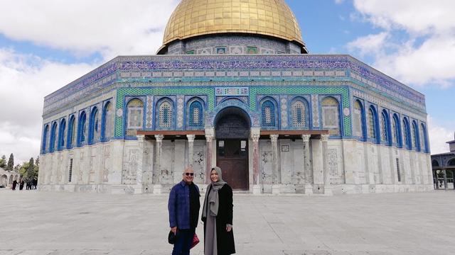Kunjungi Masjid Al Aqsa, Ini 7 Potret Maia Estianty Liburan Ke Yerusalem