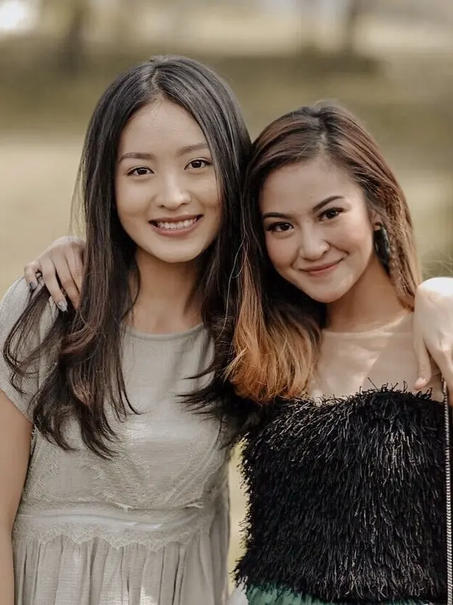 Kedekatan Natasha Wilona dan Gabriella Larasati (sumber: instagram/gabriellalarasati)