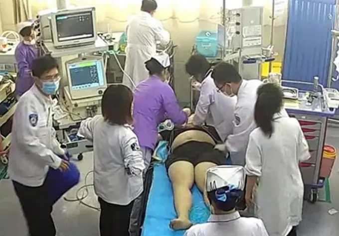Suasana penanganan pasien saat tiba di ruang gawat darurat (Capture/Video)