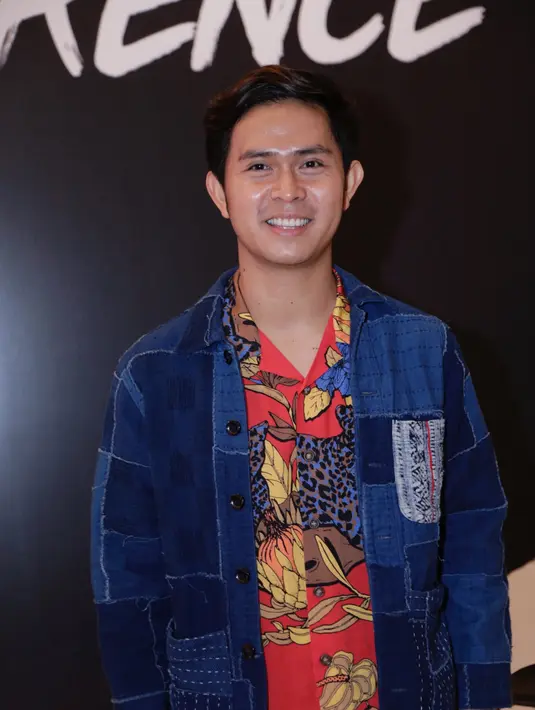Cakra Khan