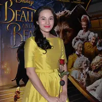 Menyaksikan film bertajuk Beauty and The Beast ternyata juga disenangi para selebriti Indonesia berikut ini. Sebut saja Chelsea Islan, Giring Nidji, Sandra Dewi, dan Shireen Sungkar. Berikut adalah komentar mereka soal film itu. (Deki Prayoga/Bintang.com)