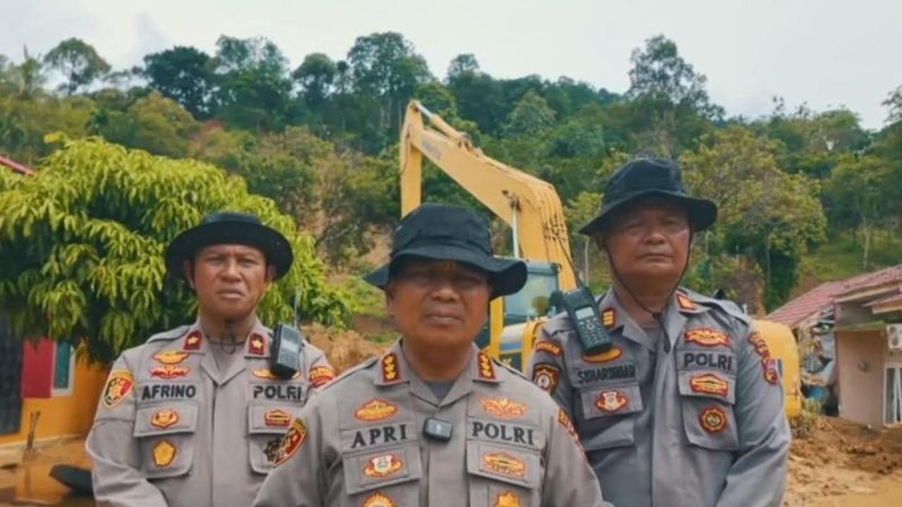 Polresta Padang Gencar Bantu Pemulihan Bencana, Ratusan Personel Dikerahkan