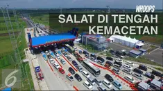 Sejak diunggah ke media sosial, foto ini banyak menuai pujian netizen yang memuji ketaatan keluarga tersebut.