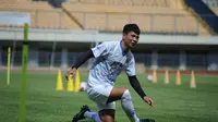 Menakar Kans Achmad Jufriyanto di Lini Belakang Persib pada Liga 1 Musim Ini: Butuh Kerja Keras!