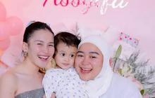 Potret Ayu Ting Ting di Momen Ulang Tahun Sang Adik, Cantik Banget Sampai Dikira Idol K-Pop Meski Nyaris Tanpa Makeup