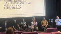 Direktur Eksekutif Amnesty International Indonesia Usmad Hamid hadir dalam acara 'Pemutaran Film Eksil dan Gelar Wicara Peringati 58 Tahun Tragedi Kemanusiaan' di Metropole XXI, Jakarta Pusat, Senin 25 September 2023. (Liputan6.com/Rifqy Alief Abiyya)