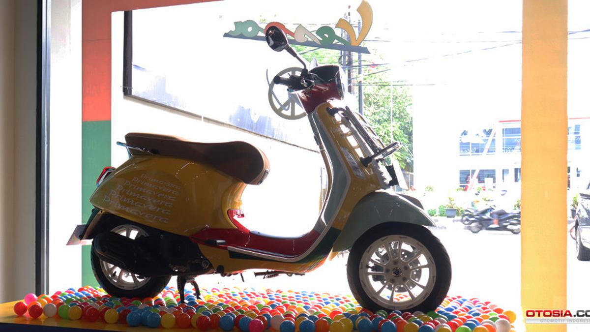 harga sean wotherspoon vespa