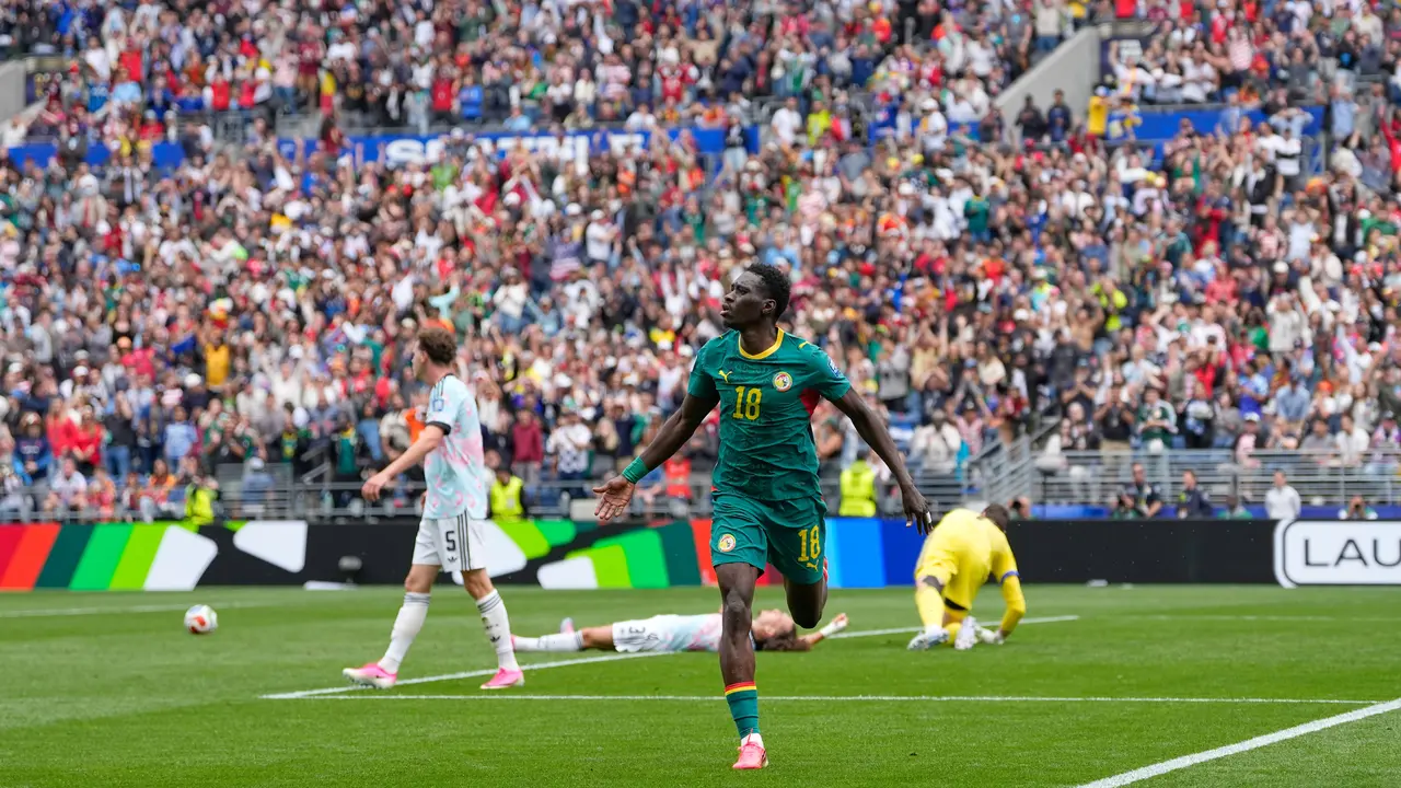 Pemain Senegal Ismaila Sarr