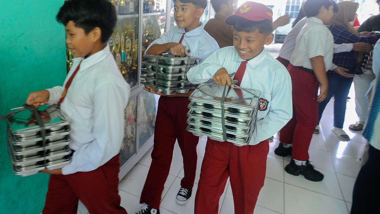 Makan Bergizi Gratis resmi dimulai