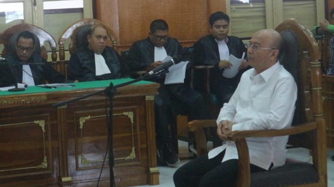 Sidang perdana kasus suap yang menjerat Wali Kota Medan non aktif, Tengku Dzulmi Eldin