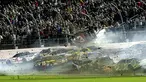 Tabrakan yang terjadi di NASCAR Sprint Cup Series, Amerika serikat, Senin (6/7/2015). Mobil Austin Dillon (no.3) terpental hingga mengenai pagar pembatas. (Reuters/Reinhold Matay)