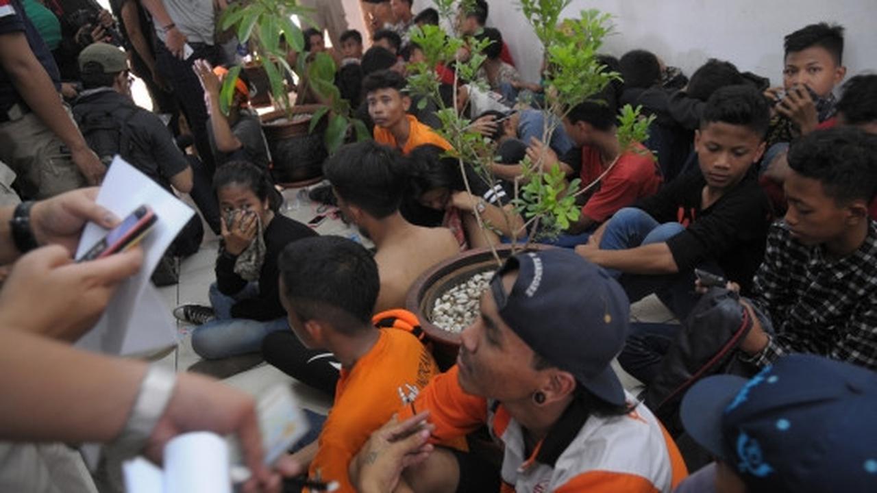 Ini puluhan Jakmania yang bikin ribut jelang final Piala Presiden