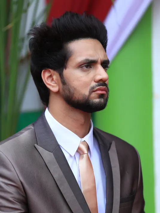 Begitu juga pengalamannya saat menjalani syuting ftv Cinta dari India. Shakti mengapresiasi tim produksi Indonesia yang bekerja profesional dan sangat cepat dalam penggarapan ftv yang akan di tayangkan Indosiar tersebut. (Adrian Putra/Bintang.com)