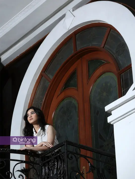 Meski dinyatakan sembuh, ia juga harus menjalani pemeriksaan setiap bulan. Diambil darahnya untuk melihat kadar hormon tiroid yang digantikan sama obat. Kalau belum mencukupi, dosisnya yang akan ditambah. (Bambang E Ros/Bintang.com)