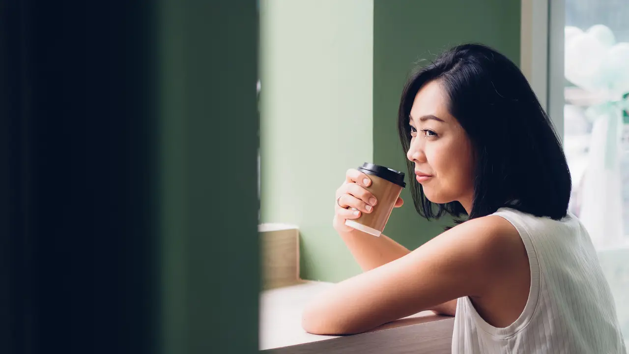 wanita oktober saat hidup berat