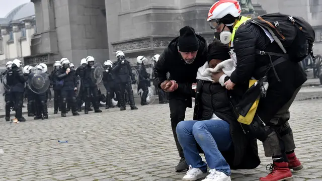 Ricuh Aksi Protes Menentang Aturan Covid-19 di Belgia