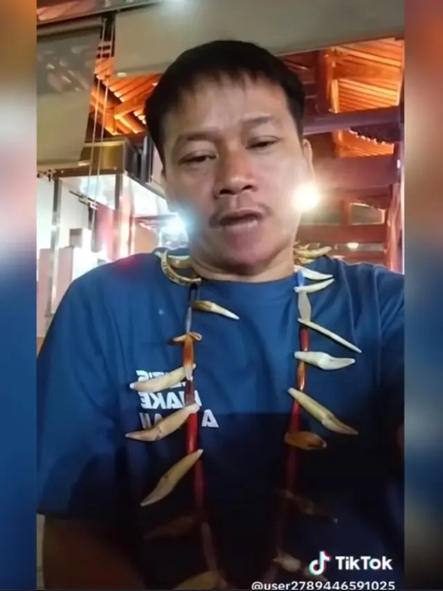 Warga Kalimantan yang Menyapa Pesulap Merah