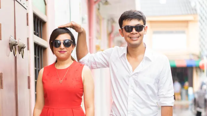 pasangan beda tinggi badan