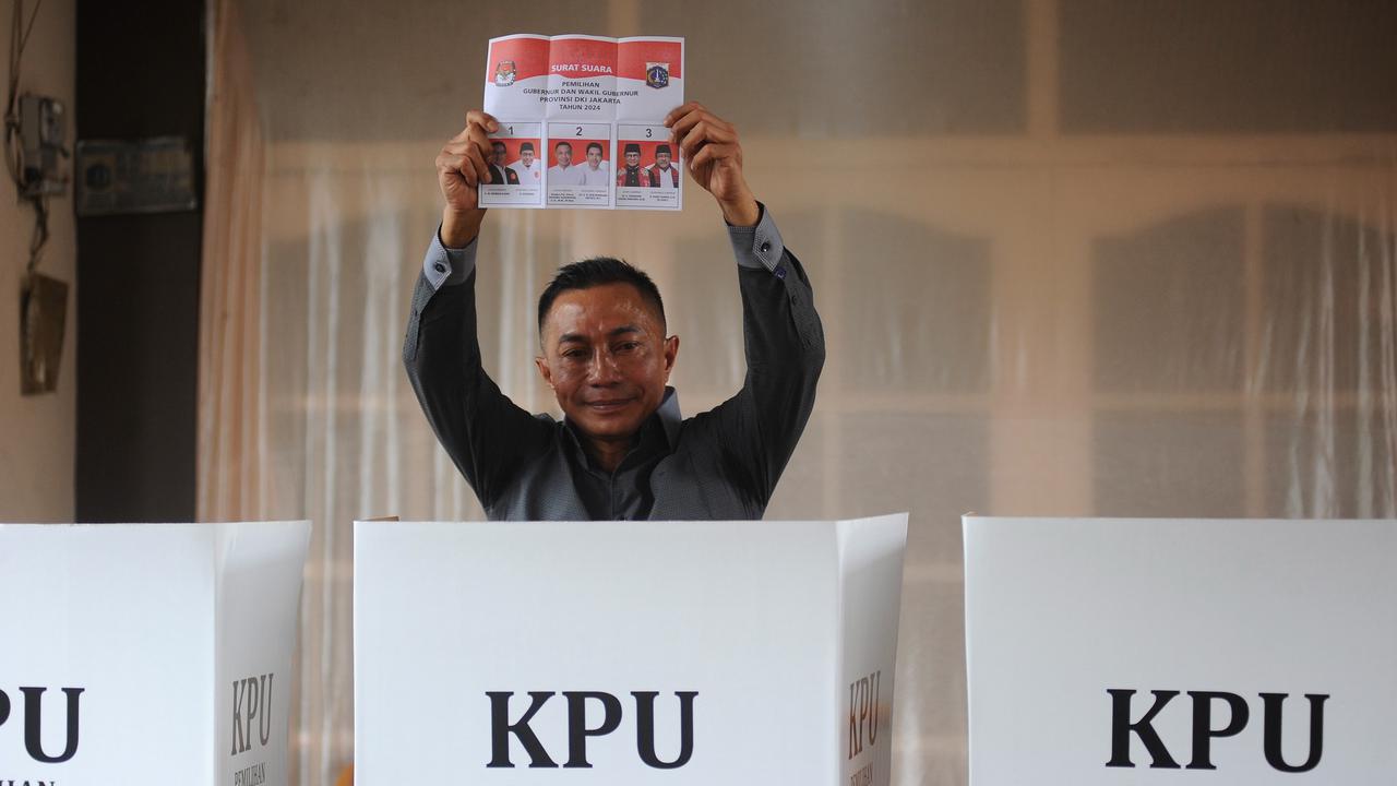 Dharma Pongrekun nyoblos di TPS 31 Lebak Bulus