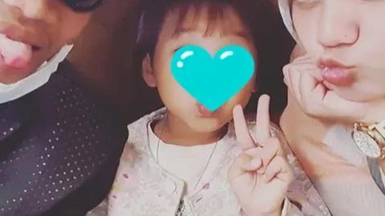 Meski hidup dalam keterbatasan, Azhiera tetap menjadi pilar yang menguatkan suaminya yang kini menghadapi penyakit mata.
