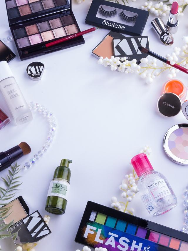 Ilustrasi makeup