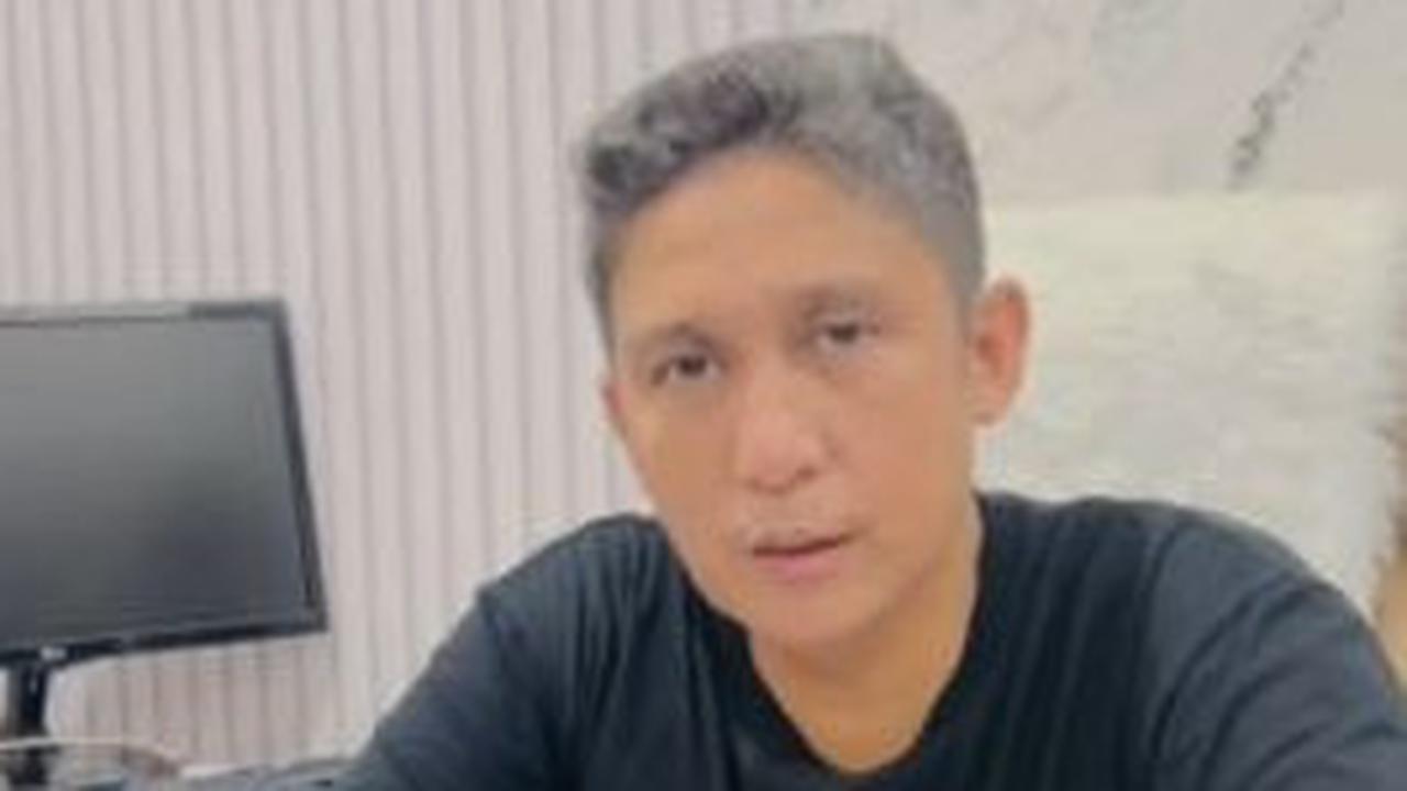Berkaca dari Kasus Firdaus Oiwobo yang Dipecat karena Naik ke Meja, Begini Etika Advokat di Ruang Sidang