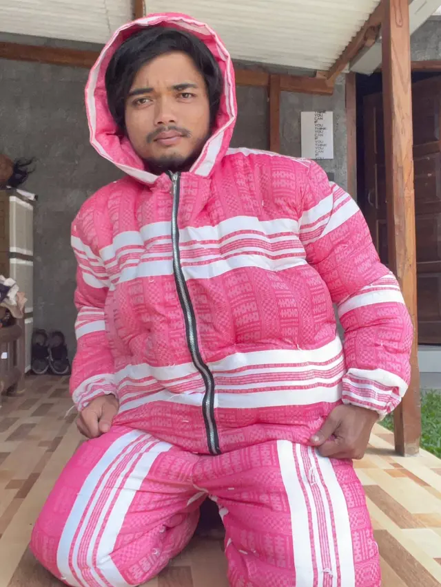 7 Potret Outfit Nyeleneh untuk Kaum Rebahan Ini Nyaman dan Empuk