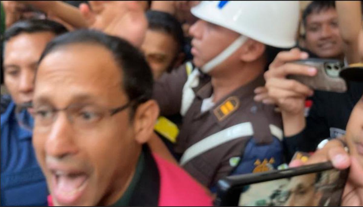 Pakai Rompi Tahanan Kejagung, Nadiem Makarim Titip Pesan ini untuk Keluarga