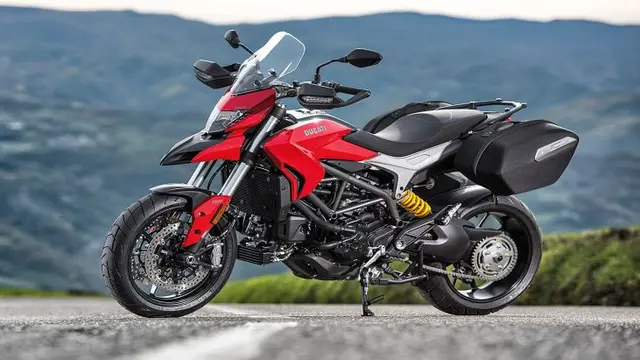 Ducati  Hyperstrada 939