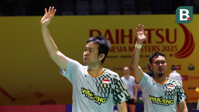 Foto: Momen Hendra Tegarkan Ahsan, Langkah The Daddies Terhenti di 16 Besar Indonesia Masters 2025