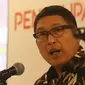 Direktur Utama BEI Inarno Djajadi memamarkan penutupan perdagangan Bursa Efek Indonesia (BEI) di Jakarta, Jumat (28/12). Inarno mengatakan, jumlah etimen tahun 2018 tertinggi sejak privatisasi BEI pada tahun 1992. (Liputan6.com/Angga Yuniar)