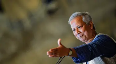 Bangladesh menunjuk Muhammad Yunus, seorang peraih Nobel ekonomi, untuk memerintah Bangladesh sementara usai Sheikh Hasina mundur dari posisinya sebagai perdana menteri. (Andreas SOLARO / AFP)