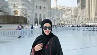 Impian Fitri Carlina Tinggal di Jeddah Terkabul, Sebut Hadiah dari Semua Ujian