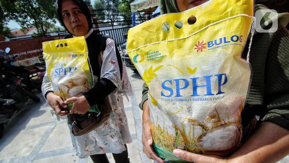 900 Ton Beras SPHP Disebar di Wilayah Sumatera dan Kalimantan