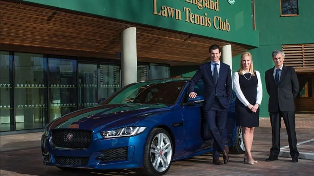 Jose Mourinho Bantu Jaguar jadi Kendaraan Wimbledon 2015