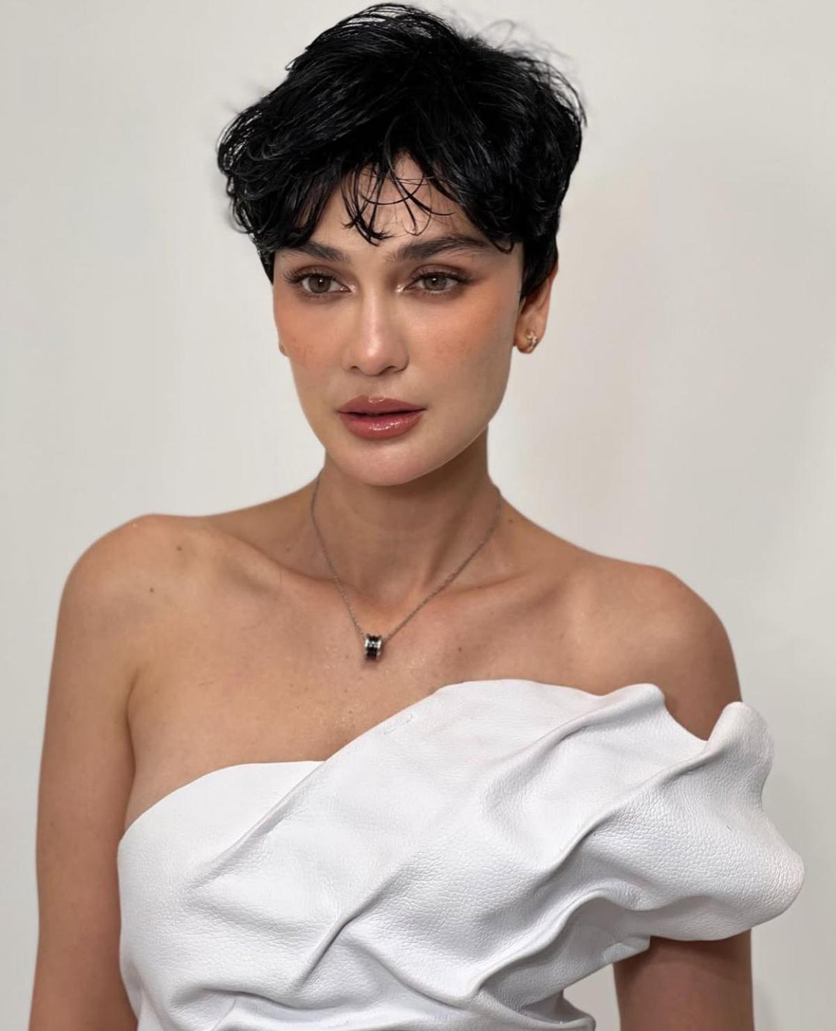 Gaya Baru Luna Maya, Rambut Pixie Cut yang Membuatnya Terlihat Lebih Awet Muda