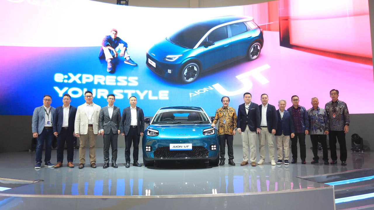 AION UT Mejeng di GIIAS 2025, Mobil Listrik Bergaya Futuristik Sarat Teknologi