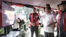 Wakil Presiden RI ke-10 dan ke-12 itu mengingatkan bahwa jika distribusi bantuan terlambat, potensi penjarahan toko-toko akan semakin besar dan membahayakan situasi di lapangan. Tampak dalam foto, Ketua Palang Merah Indonesia (PMI), Jusuf Kalla saat meninjau gudang logistik PMI di Pangkalan Udara (Lanud) Halim Perdanakusuma, Jakarta, Senin (1/12/2025). (ADE/Staff Media JK)